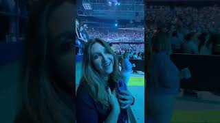 Angie Ward Sings Along with Kenny Chesney