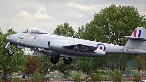 Inside the Gloster Meteor – Iconic Twin-Engine Jet Fighter