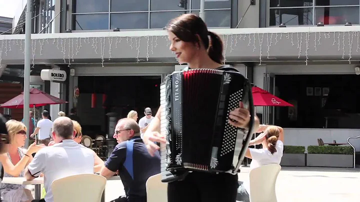 Tracey Collins Accordion Entertainer