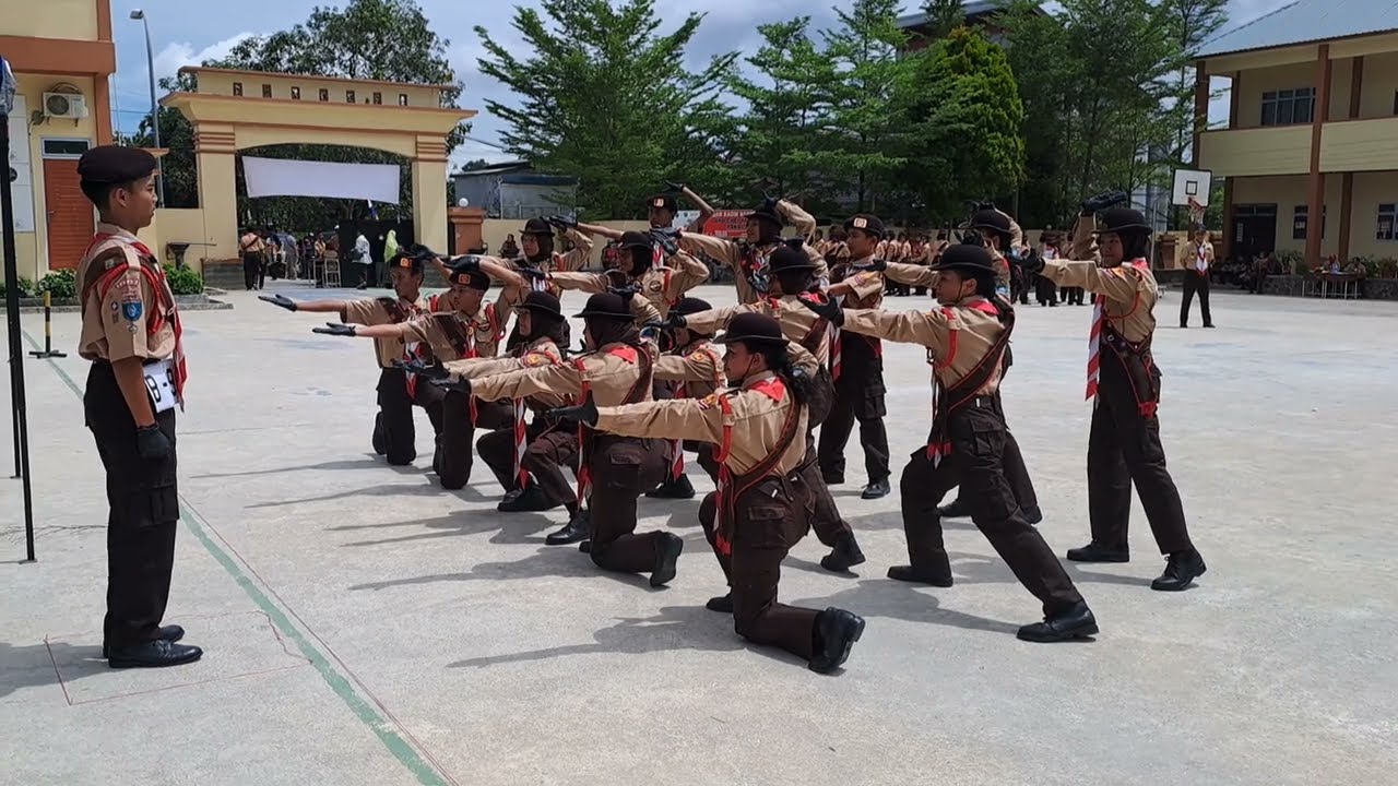 Lomba LKBB, juara umum tingkat penghalang SMP