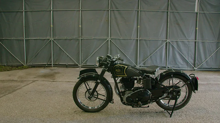 LOT 204 - AJS 497cc Model 18