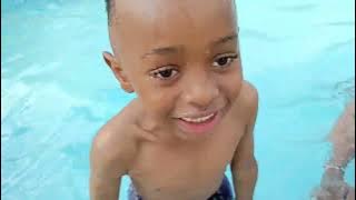 JUNIOR COMEDIAN FIRST TIME SWIMMING😂😂😂