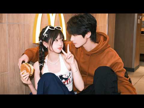 💍 결혼을 앞둔 비서 치우에게 예상치 못한 인연이 찾아온다. 일과 사랑 사이에서 흔들리던 그녀의 결혼 이야기가 시작된다.