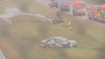 Rhode Island couple killed in plane crash on Massachusetts highway