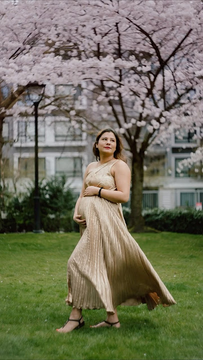 My First Maternity Stranger Photoshoot! 🌸 #streetportraits #helios44 #sonyalpha #strangerportraits