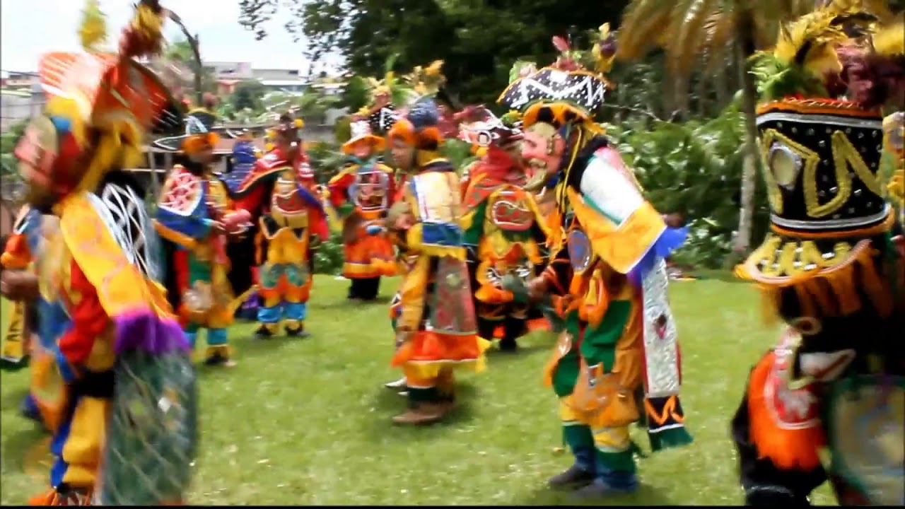 Cobán Niños tocando marimba, rabin ajaw Alta Verapaz, Guatemala C.A