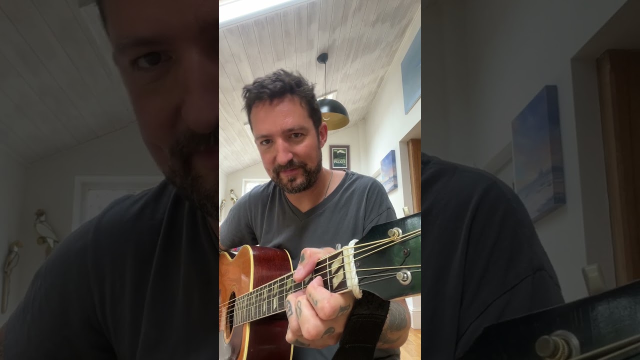 Frank Turner - 'International Hide and Seek Champions' (Acoustic Guitar Tutorial)