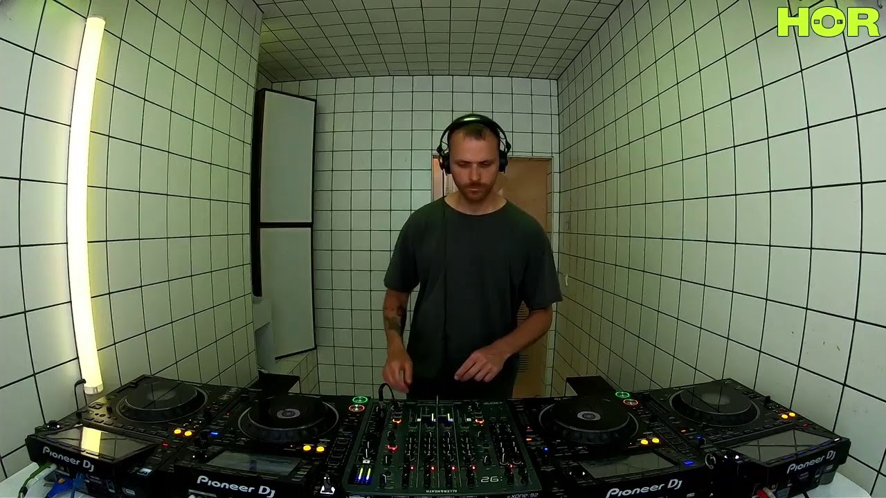 TTT - Henning Baer / June 18 / 7pm-8pm