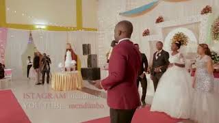 Style mpya ya kulishana keki Style mpya ya kulishana keki