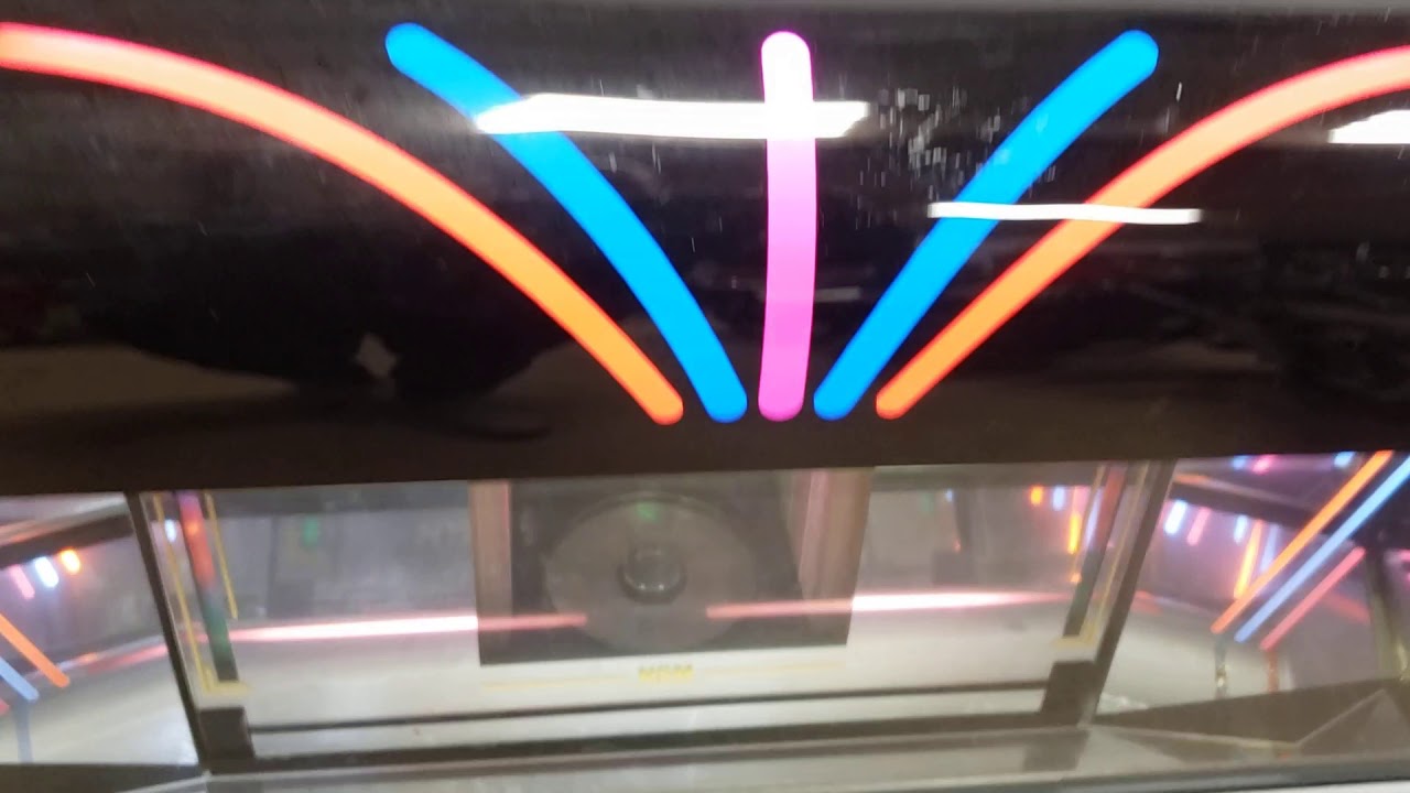 Hyperbeam Laser Disc (CD) Juke Box w/Remote "NSM The Performer Classic