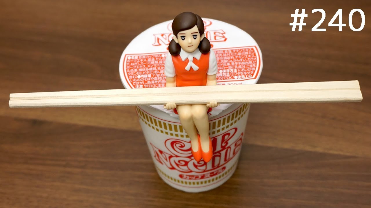 カップラーメンのフチ子。Cup Noodles Fuchiko. Japanese kawaii toy