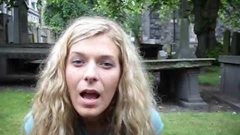 Lithuanian language tutorial - I love you (aš tave myliu)