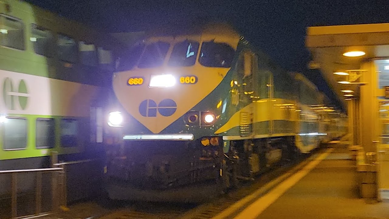 (Emergency SAAHC Horn Show!!) GO 1988 (Niagara Excursion) - 660 With 337 At Clarkson