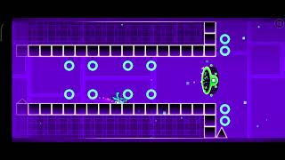 когда я проигрываю минус одна иконка в Geometry Dash