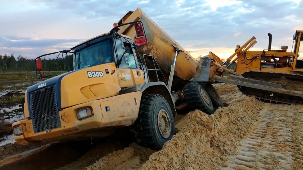 When Even the Most Powerful Tractors Can't Cope | Off-Road for Real.