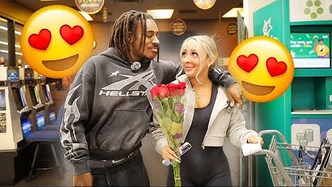 NICOLETTE CAME TO SEE ME!! *WE KISSED*???