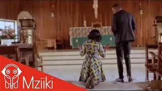 Patience Nyarko - Makoma SO Adeasr3de3 (Official Video) Gospel Song chords