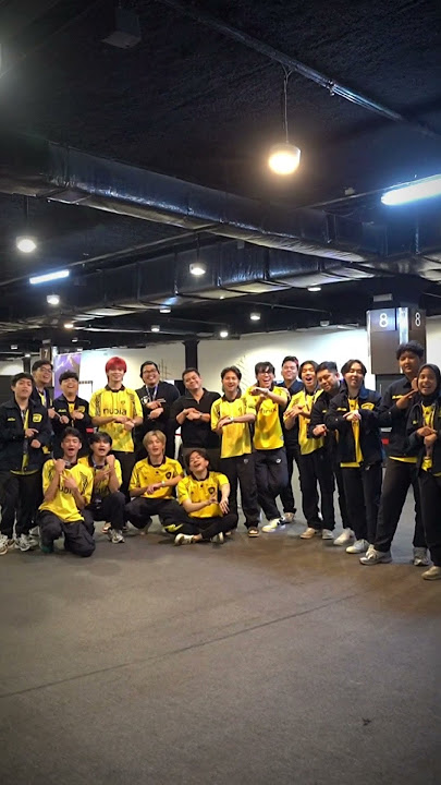 IT'S ONIC TIME!  💛💛💛