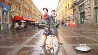 Charleston Street Performance Striped Happiness With Ksenia Parkhatskaya
