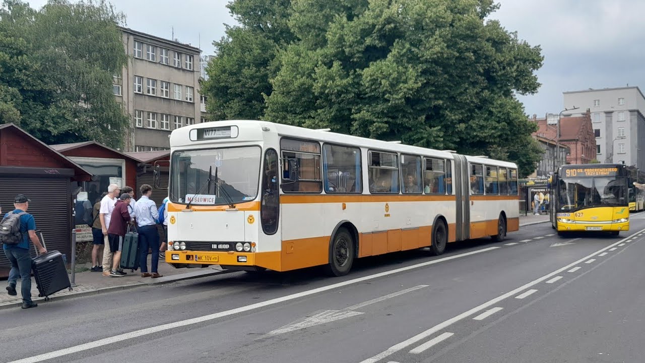 |Mysłowice| przejazd Ikarusem Zemun IK160P podczas zlotu autobusów marki Ikarus-częśc 1