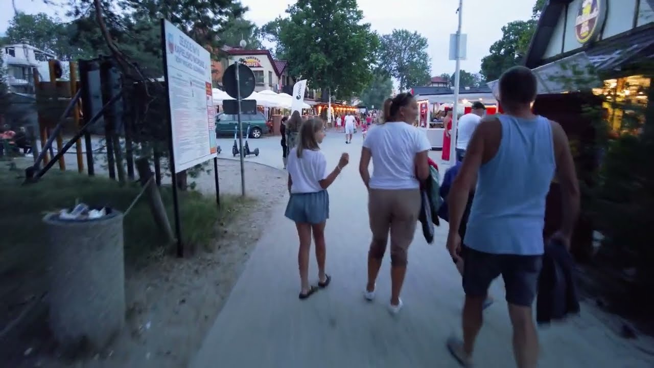 Руки - прекрасное место для отдыха: прогуляться по очаровательным улицам [4K] Польша