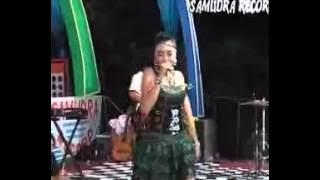 SAREYDUT DISCO - Layang Suworo - Deviana Safara