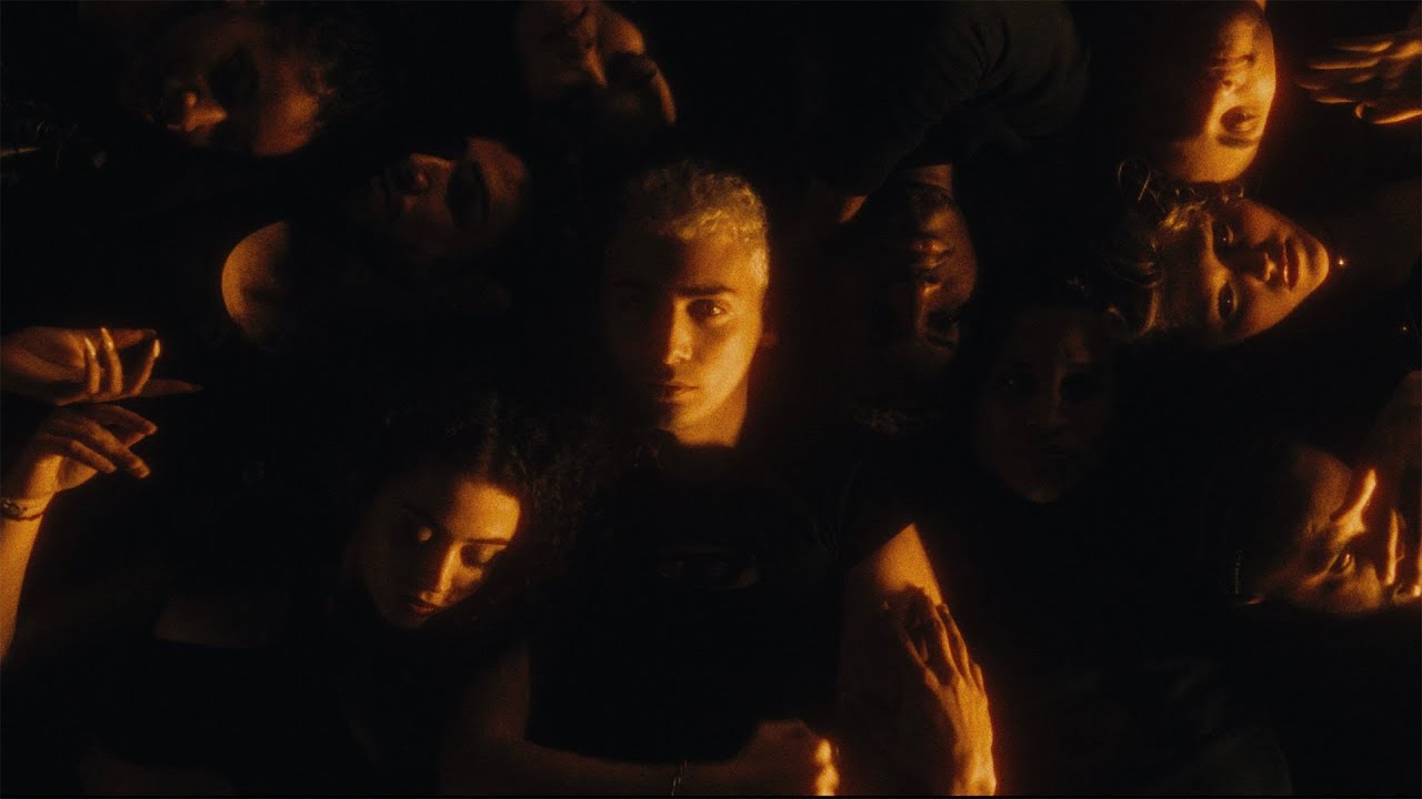 Смотреть «Tiago Bandeira - Controlar» на YouTube Смотреть «Tiago Bandeira - Controlar» на YouTube