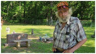Arkansas Bill: Country Boy Survives Alone