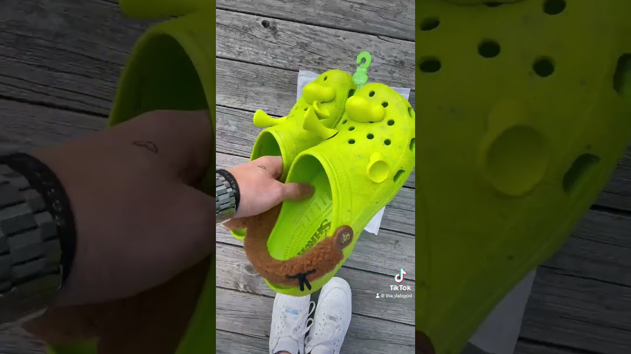 Crocs Shrek💚💗, Video published by bellbelt