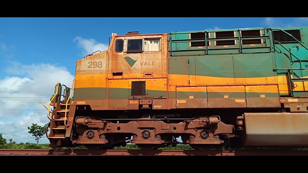Minério vazio parado no km 97 #ferrovia #engine #viralvideo 