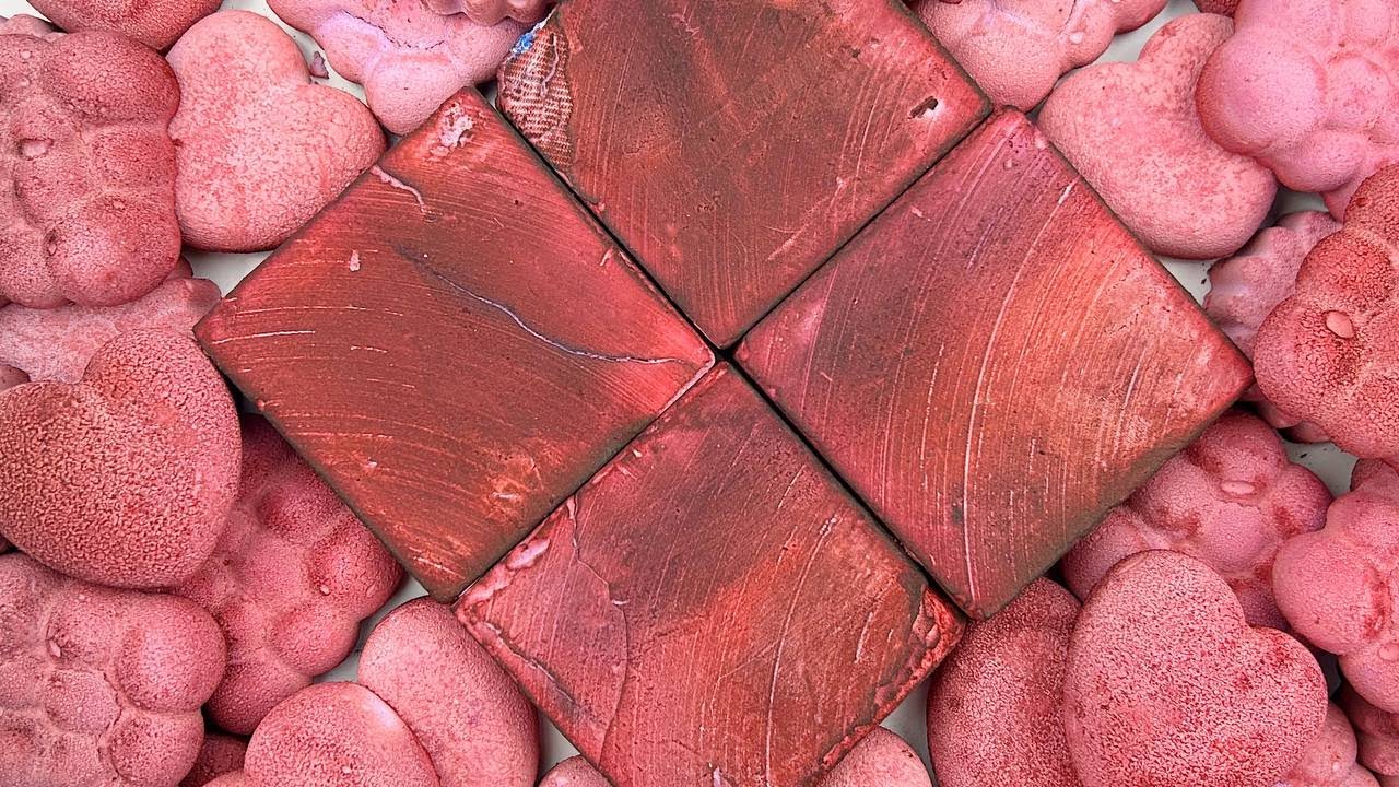 Crispy powder★GYM CHALK★Oddly satisfying video★Colored chalk★ - YouTube