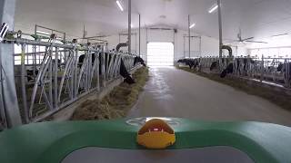 Moov Feed Pusher - Heeg Dairy!
