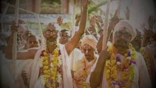 Video thumbnail of "KIRTANIYAS - Jaya Jaya Sri Guru - Jai Gurudeva (Bhajan series 1) 2011"