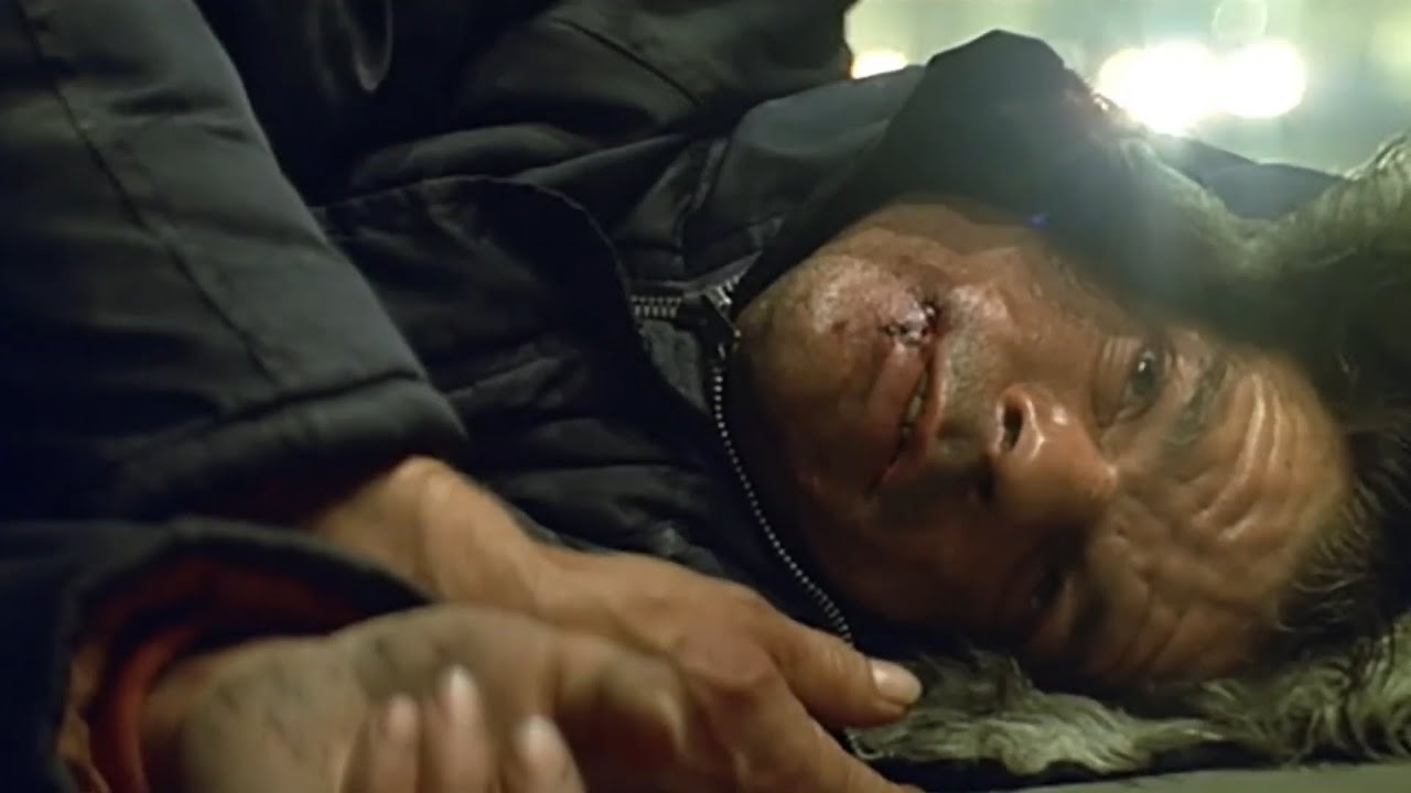 UNKLE feat Thom Yorke - Rabbit in Your Headlights - YouTube