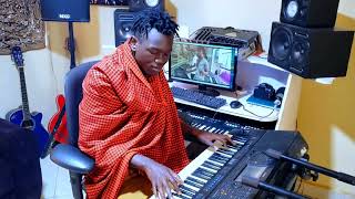 Finally!! Bad masaai pianist emerged in Kenya