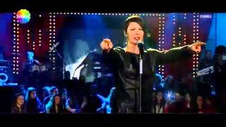 Şebnem Ferah  Birileri Var Canlı Performans (disko kralı)