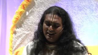Video thumbnail of "Radharani Ki Jay, Maharani Ki Jay - Paramahamsa Vishwananda"