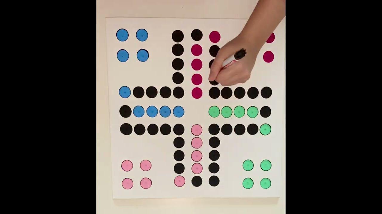 Mensch ärger dich nicht Spielbrett -selber bauen- - YouTube