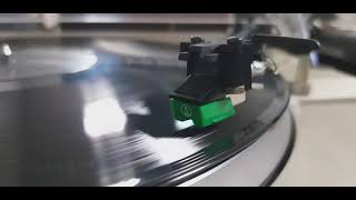 TOCA DISCOS GRADIENTE D35 e AUDIO TECHNICA at95e