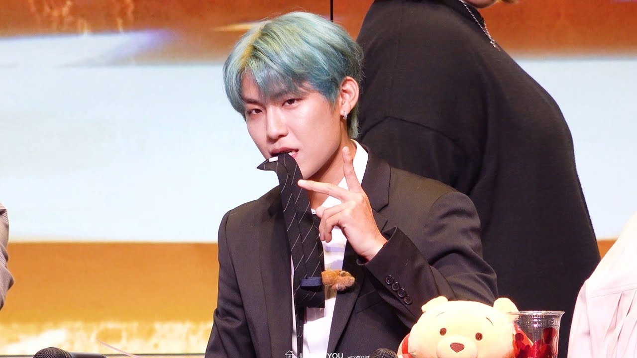 [4K] 191013 신나라 팬싸 AB6IX 박우진 focus 직캠 - parkwoojin fansign