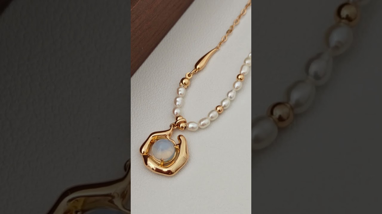 Pearl Necklace with Opal Pendant 