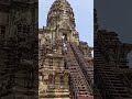 ដំណើរចុះពីកំពូលប្រាសាទអង្គរវត្ត