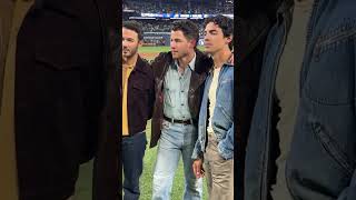 #JonasBrothers spotted at the World Series! ⚾🔥 Star power in the stands!