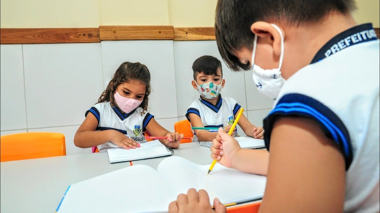 Mossoró retoma aulas presenciais em 47 escolas e UEIs da Rede Municipal de Ensino