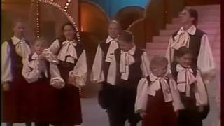 Video thumbnail of "Kelly Family - Jingle Bells (live in Frankreich, 1985)"