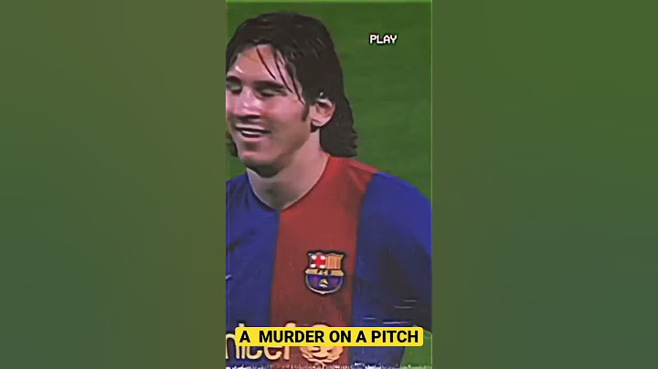 Messi destroyed Roberto Carlos