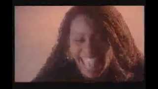 Esas son reebok o son nike - Cancion - Rhythm Of The Night - YouTube