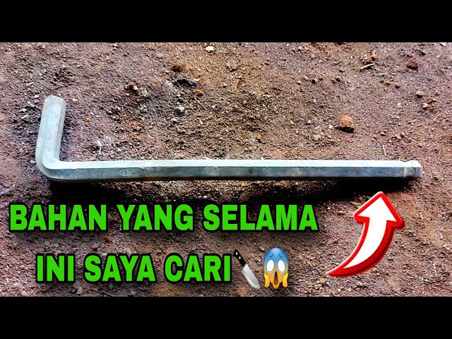 🔴INI BARU BAHAN GOLOK YANG SANGAT SEMPURNA BERANI DI ADU 1 LUSIN HEWAN TANPA DI ASAH TAJAMNYA NGILUH class=