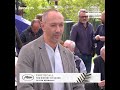 Oliver Hermanus, avec assurance et classe, au photocall de Cannes 2025 !