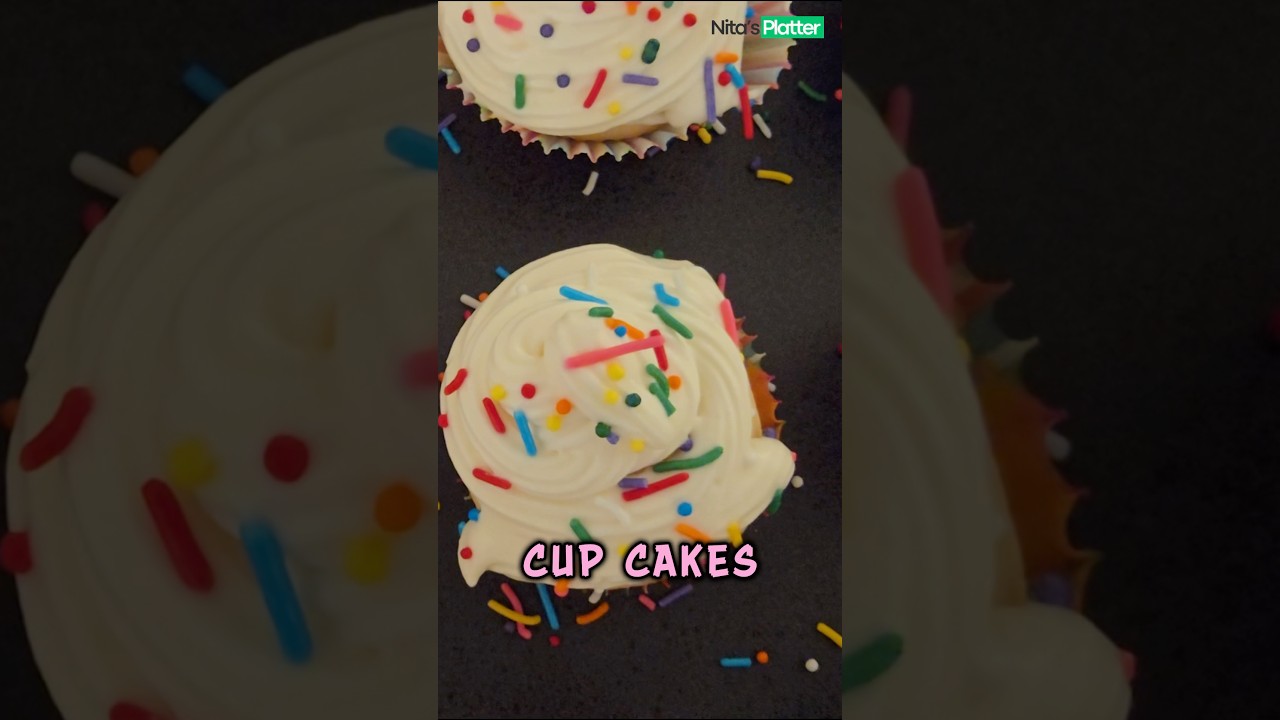 Vanilla Cupcakes | Moist and Fluffy Cupcakes 